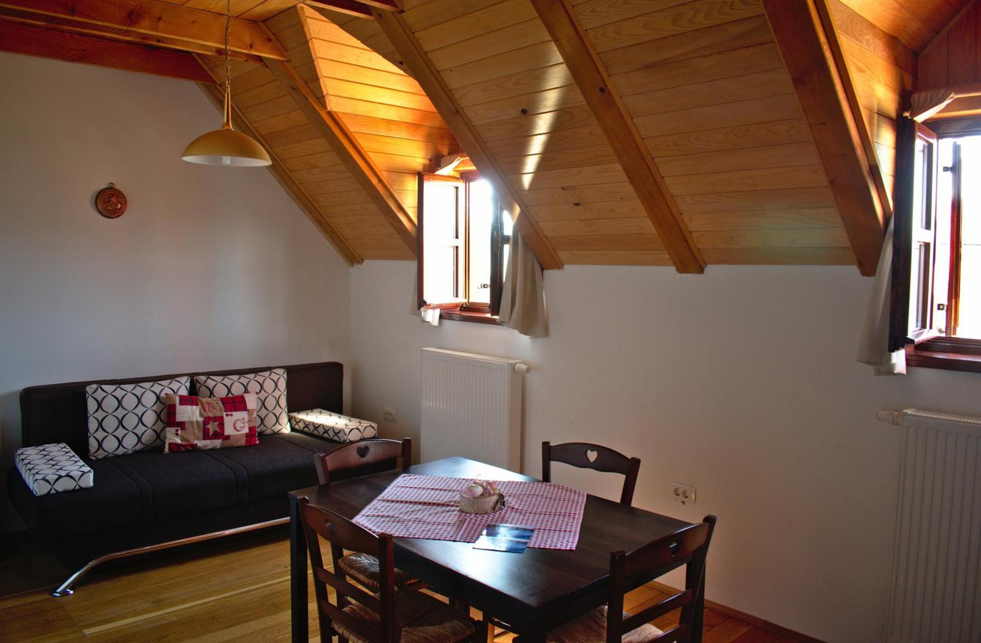 Apartmani Belvedere Fuzine Bagian luar foto